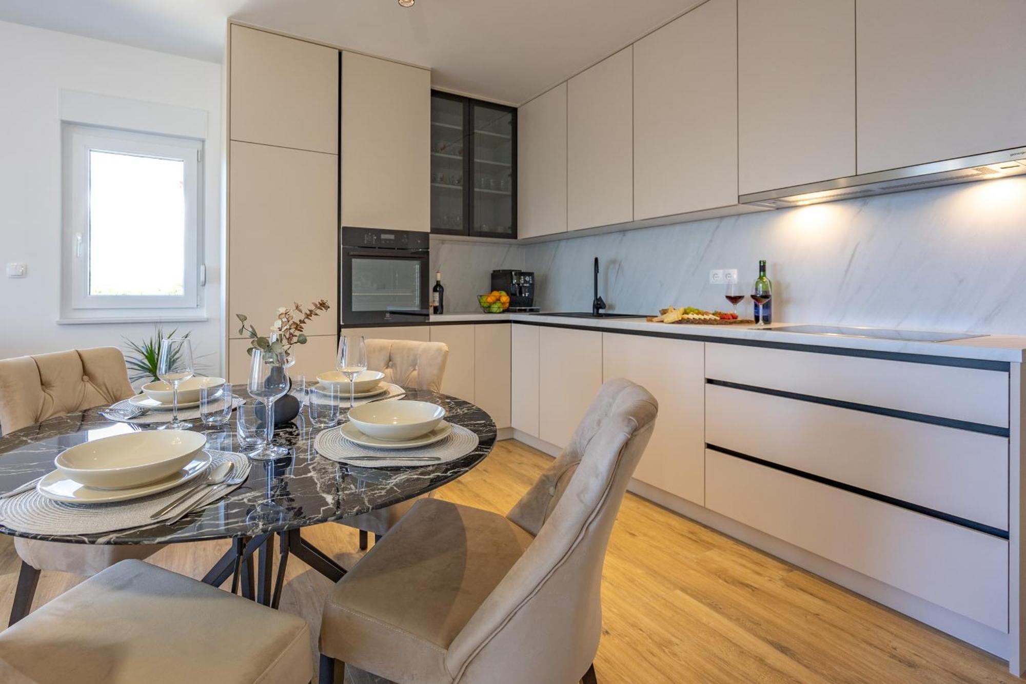 Apartment Ruzmarin J Makarska