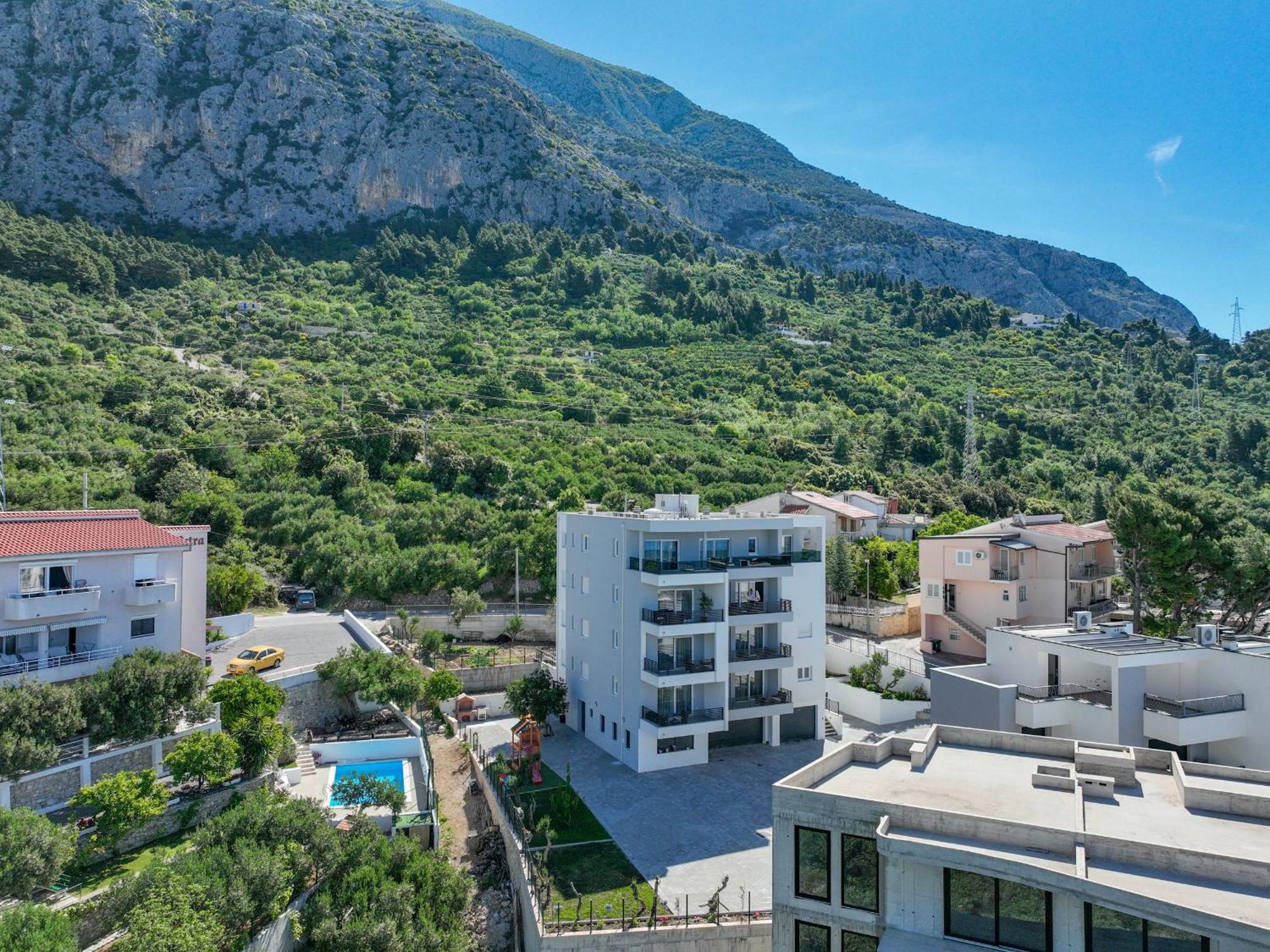 Ruzmarin J Apartment *